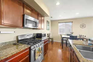 1733 Camino Real Way, Roseville, CA 95747 - Photo 20