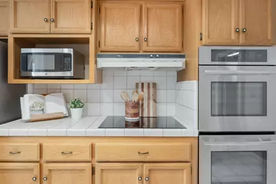 8524 Annette Engel Way, Fair Oaks, CA 95628 - Photo 18