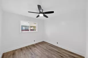 6701 Golf View Dr, Sacramento, CA 95822 - Photo 16