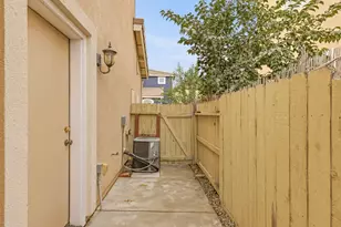 2842 Stonegate Dr, West Sacramento, CA 95691 - Photo 32