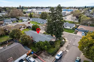 9723 Parktree Way, Elk Grove, CA 95624 - Photo 32