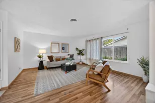 9723 Parktree Way, Elk Grove, CA 95624 - Photo 12