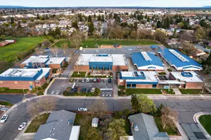 9723 Parktree Way, Elk Grove, CA 95624 - Photo 34