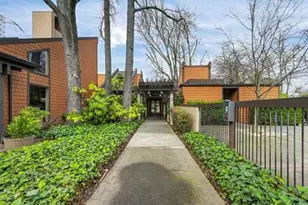 617 Woodside Sierra, Sacramento, CA 95825 - Photo 34