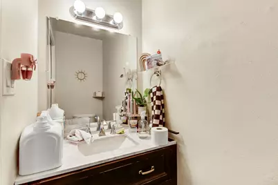 831 Cathedral Court, Sacramento, CA 95825 - Photo 20