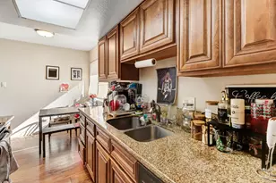 831 Cathedral Ct, Sacramento, CA 95825 - Photo 14
