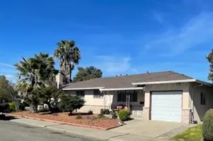 2325 Glen Ellen Cir, Sacramento, CA 95822 - Photo 6