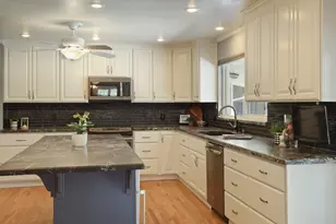 6796 E Woodward Ave, Manteca, CA 95337 - Photo 32