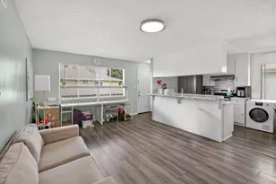 9 La Pera Ct, Sacramento, CA 95823 - Photo 4