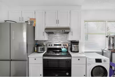 9 La Pera Court #4, Sacramento, CA 95823 - Photo 14