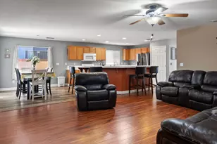 1132 Marsh Wren Ct, Patterson, CA 95363 - Photo 8