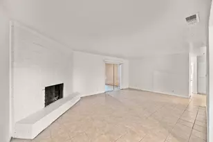 81 Brentford Cir, Sacramento, CA 95823 - Photo 12