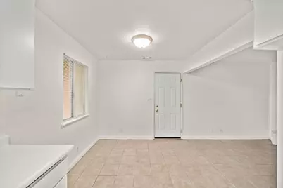 81 Brentford Circle, Sacramento, CA 95823 - Photo 10