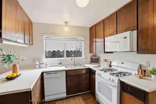 2701 Dorine Way, Sacramento, CA 95833 - Photo 10