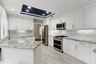 5900 Oxford Glen Pl, Elk Grove, CA 95758 - Photo 18