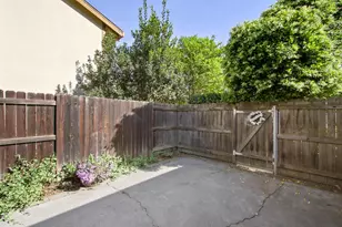 912 Los Robles, Davis, CA 95618 - Photo 34