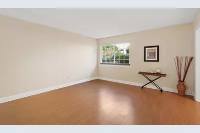 912 Los Robles, Davis, CA 95618 - Photo 6