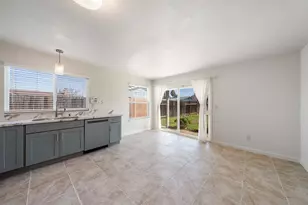 9464 Roseport Way, Sacramento, CA 95826 - Photo 14