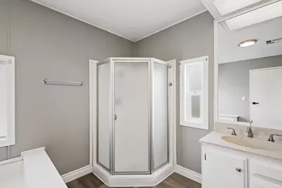 139 Davis Avenue, Sacramento, CA 95823 - Photo 34