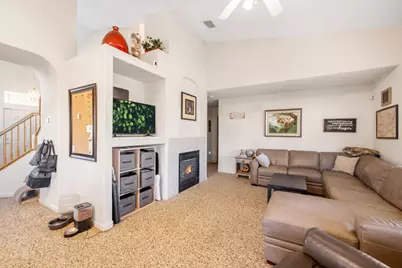 7021 Bolzano Way, Elk Grove, CA 95757 - Photo 18