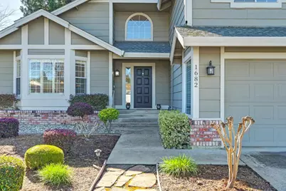 1682 Chilton Drive, Roseville, CA 95747 - Photo 2