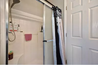 8610 Carlisle, Sacramento, CA 95828 - Photo 24