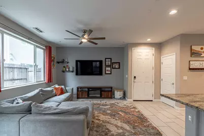 8354 Apothic Way, Sacramento, CA 95829 - Photo 6