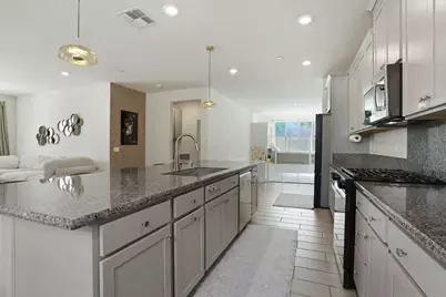 7501 Redwood Ivy Way, Sacramento, CA 95829 - Photo 16