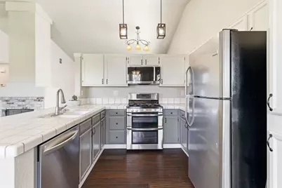 196 Sparrow Drive, Galt, CA 95632 - Photo 18