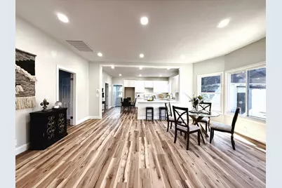 236 W Willow Street, Stockton, CA 95203 - Photo 2