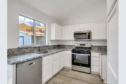 716 Crater Avenue, Modesto, CA 95351 - Photo 10