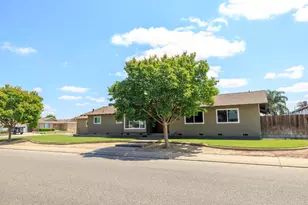 2211 California St, Escalon, CA 95320 - Photo 4