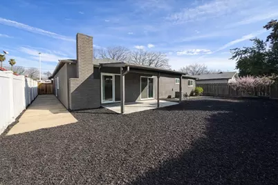 1813 Rose Avenue, Modesto, CA 95355 - Photo 32