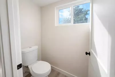 1813 Rose Avenue, Modesto, CA 95355 - Photo 14