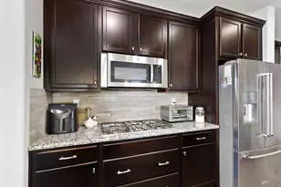 10092 Avocado Way, Elk Grove, CA 95757 - Photo 16