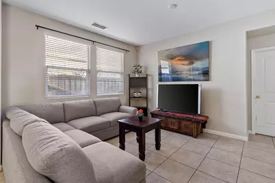 7525 Eldred Way, Sacramento, CA 95829 - Photo 10