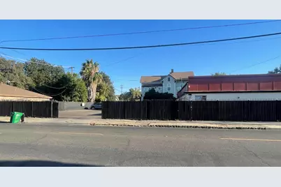 942 N Hunter Street, Stockton, CA 95202 - Photo 2