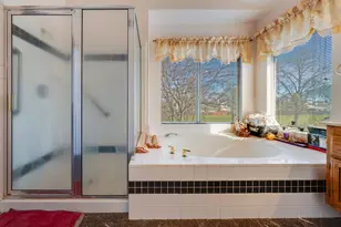 8559 Zinnia Way, Elk Grove, CA 95624 - Photo 26