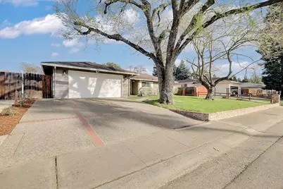 2300 Homewood Way, Carmichael, CA 95608 - Photo 2