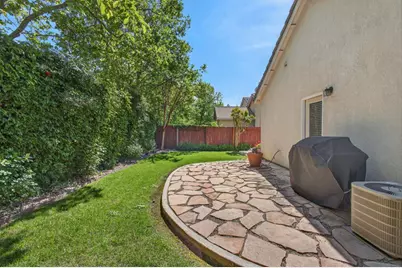 9393 Canmoor Circle, Elk Grove, CA 95758 - Photo 50