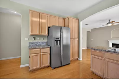 9393 Canmoor Circle, Elk Grove, CA 95758 - Photo 14