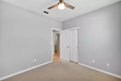 9393 Canmoor Circle, Elk Grove, CA 95758 - Photo 32