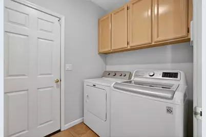 9393 Canmoor Circle, Elk Grove, CA 95758 - Photo 22