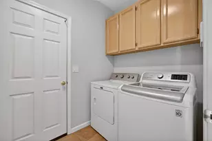 9393 Canmoor Cir, Elk Grove, CA 95758 - Photo 22