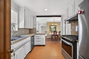 4117 H St, Sacramento, CA 95819 - Photo 12