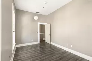 1123 D St, Sacramento, CA 95814 - Photo 76