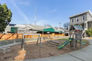 1123 D St, Sacramento, CA 95814 - Photo 84