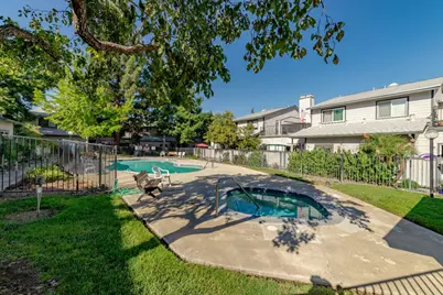 6233 Oak Valley Lane, Citrus Heights, CA 95621 - Photo 4