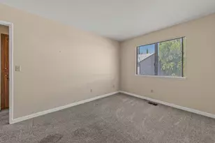 6233 Oak Valley Ln, Citrus Heights, CA 95621 - Photo 32