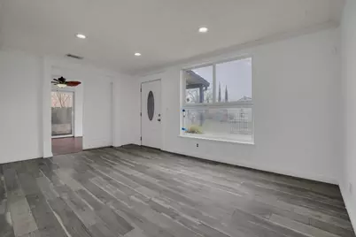 734 S Olive Avenue, Stockton, CA 95215 - Photo 8